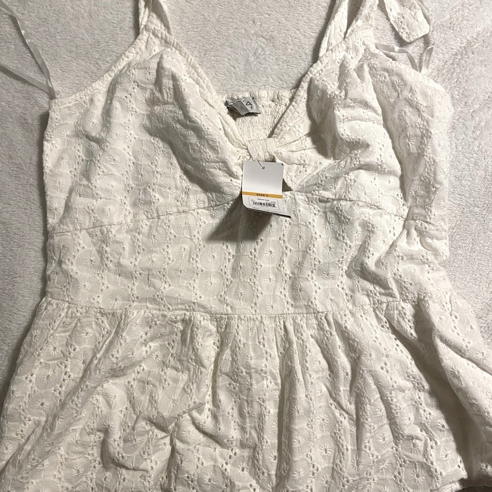 SOLD Flowy top